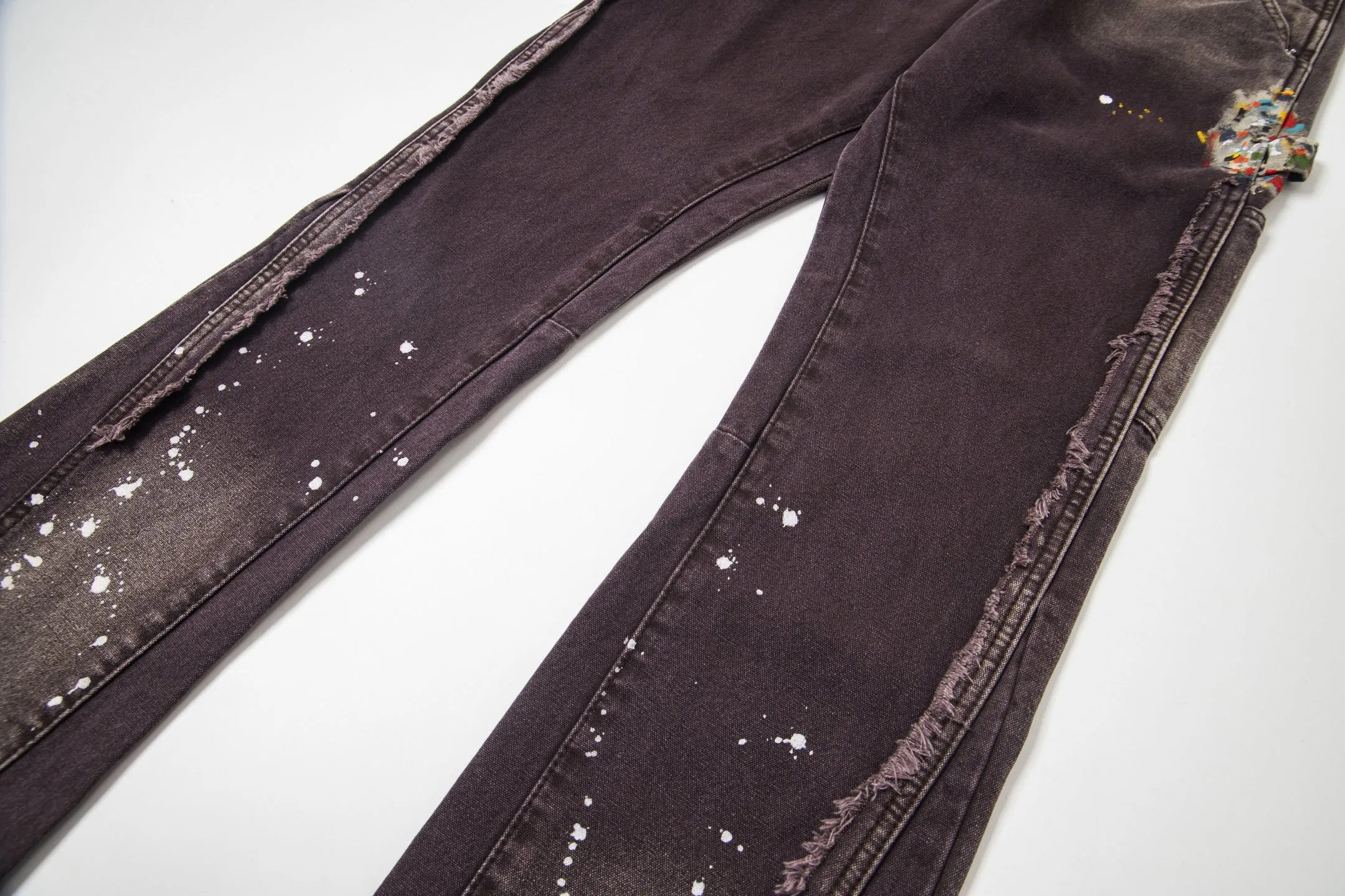 #8175 P250💰 GALLERY DEPT American retro splash-ink splicing micro-horn logging overalls raw-edged jeans - Original purchase and pattern making to truly restore the ultimate texture of Vintage - Original hardware accessories, washed and other elevators, QR code analysis are all purchased from the original factory, high degree of restoration, welcome to compare with a certain product ~ - Three-dimensional version Loose and comfortable, not picky about the figure, taller and slimmer, factory Seiko, original factory quality control, same style for men and women, can be matched with couples Versatile recommendation: must-have jeans for all seasons Size: S-XXL (28-36)